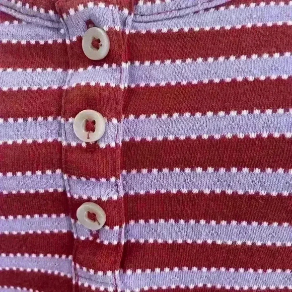 No Label Cute knit button front tank top size Small - Picture 2 of 4